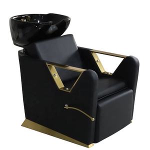 Sillón de peluquería de fibra de vidrio de alta calidad con reposabrazos de acero inoxidable dorado, elevación manual de piernas y color personalizable para uso en salones de belleza y parques. - Product Image 2