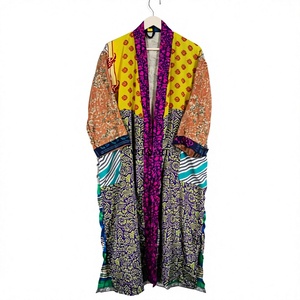 Bata de mujer de longitud completa con patchwork, manga larga, cuello asimétrico, estampada, de poliéster tejido, para verano, ropa de dormir, kimono suave y moderno. - Product Image 1