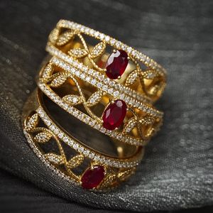 อาซูโอ 18K ทองคำแท้สีเหลืองหรูหรา ประดับทับทิมธรรมชาติทรงรี เพชรแท้ ของขวัญสำหรับผู้หญิง สวมใส่ได้ทุกวัน สวยงามคลาสสิก เครื่องประดับ Au750 - Product Image 3