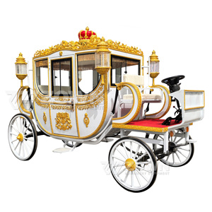 Calèche électrique décorée d'une couronne royale antique avec roues à rayons blancs pour exposition en château et usage commercial - Product Image 1