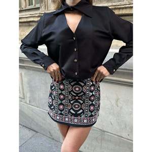 Blusa Elegante Negra de Cuello Alto para Mujer, Mezcla de Algodón, Manga Larga, Corte Regular, para Oficina y Uso Diario, Marca Mybeefashion - Product Image 1