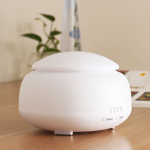 เครื่องกระจายกลิ่นหอม 300 มล. เครื่องทำความชื้นอัลตราโซนิกพร้อมไฟ LED สำหรับโฮมออฟฟิศห้องนอนขับเคลื่อนด้วย USB - Product Image 1