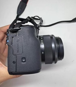 Appareil photo hybride d'occasion Canon M50 avec objectif 15-45 mm, best-seller, niveau d'entrée, APS-C - Product Image 3