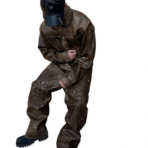 Conjunto de Ropa Urbana de Cuero Repujado para Hombre, Chaqueta Larga y Pantalones con Estampado Floral, Corte Holgado, Ropa de Invierno - Product Image 4