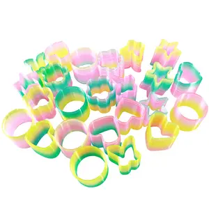 心形魔法彩虹戒指塑料弹簧戒指彩虹折叠经典益智儿童玩具