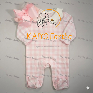 Ensemble cadeau nouveau-né : Barboteuse grenue en coton biologique avec chaussons et bonnet pour bébés - Product Image 5