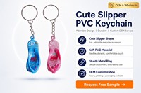 Porte-clés personnalisé en forme de pantoufle 3D, en caoutchouc souple et durable en PVC, avec mousqueton promotionnel pour la randonnée