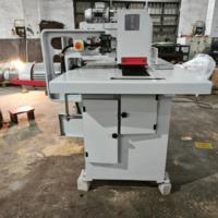 Scie à ruban simple à alimentation automatique de qualité allemande avec système de collecte des poussières pour l'usine de meubles malaisienne