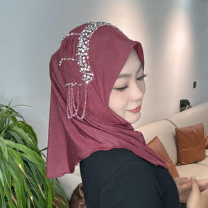 Nouveau hijab musulman pour femmes Star <span class=keywords><strong>Amoy</strong></span>, en laine, doux, fait à la main, plissé, avec pompon, col roulé, tendance, simple, joker, carré, moyen - Product Image 4