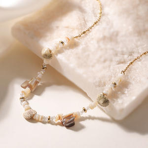 قلادة أنيقة بسيطة للنساء من الفولاذ المقاوم للصدأ مع حجر ألماس واحد وقلادة لؤلؤ، هدية للفتيات، قلادة عصرية - Product Image 5