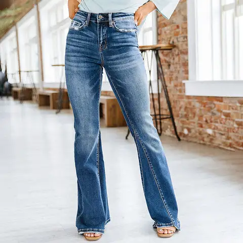 Vente en gros Pantalon en denim délavé moyen bleu ciel Jean évasé taille haute décontracté pour femmes