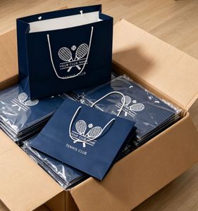 ถุงกระดาษของขวัญสำหรับช้อปปิ้ง พิมพ์ลายสกรีน ริบบิ้นเสื้อผ้าเครื่องประดับที่เป็นมิตรต่อสิ่งแวดล้อม - Product Image 3