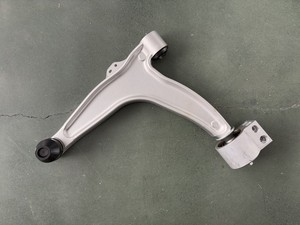 La Suspension automatique de bras de commande inférieur gauche pour Opel Vectra OEM 12796013 - Product Image 2