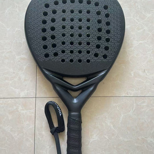 Raqueta <span class=keywords><strong>de</strong></span> Pádel Profesional <span class=keywords><strong>de</strong></span> Fibra <span class=keywords><strong>de</strong></span> Carbono con Impresión Personalizada <span class=keywords><strong>de</strong></span> Alta Calidad para <span class=keywords><strong>Hombre</strong></span> y Mujer - Product Image 3