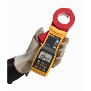 Fluke 1630-2 FC Earth Ground <b>Clamp</b> 600V CAT III Resistance Measurement LCD Display - Product Image 3