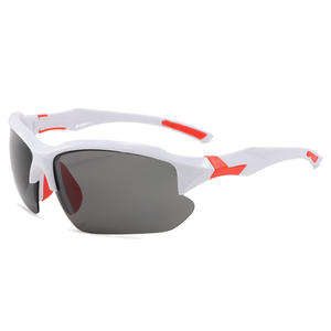 نظارات شمسية رياضية للخارج مع حماية من الأشعة فوق البنفسجية 400، عدسات مستقطبة مضادة للضباب، حزام قابل للتعديل، إطار كامل للقيادة والصيد - Product Image 6