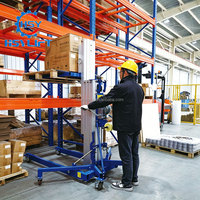 Élévateur manuel portable à manivelle en alliage d'aluminium 3,5m 5m 6,5m pour l'entretien des entrepôts