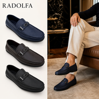 Mocassins pour hommes en cuir grainé à semelle en mousse ultra-légère, avec détails métalliques, chaussures de conduite urbaines de luxe personnalisables RADOLFA