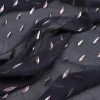 Tissu en Georgette Froissée Argentée de 14 mm en Soie Véritable et Plumes, Matière Légère et Aérienne pour Robe, Peignoir, Écharpe, Blouse, et Projets de Mode DIY