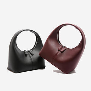 Bolso de Mano de Alta Gama para Mujer, Estilo Nuevo, Simple y Único, Moderno, Versátil, en Forma de Media Luna - Product Image 1
