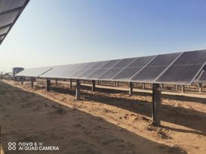 調整可能な角度ソーラーパネル取り付けブラケットピッチ付き屋根と平らな屋根設置ソーラー<span class=keywords><strong>GPS</strong></span>トラッカー牛へ - Product Image 4