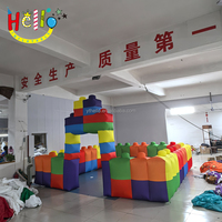 Blocs de construction Terrain de jeu gonflable Clôture Mur de jeu Pare-chocs Jeu Clôture gonflable