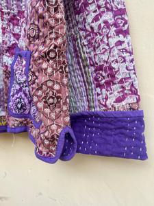 Veste Kantha en patchwork de coton, style décontracté, cousue à la main, écologique, réversible, col en V, fermeture à boutons, pour femmes indiennes, taille régulière - Product Image 4