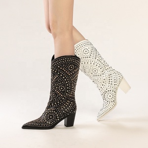 أحذية رعاة البقر نسائية متوسطة الساق باللون الأبيض والأسود مع إصبع مدبب حجر الراين ديكور عالي الركبة لفصل الشتاء والخريف والصيف - Product Image 3