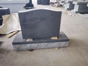 Monuments funéraires verticaux en granit Impala de Chine à vendre – Tombes et monuments funéraires de style traditionnel européen en pierre pour cimetière - Product Image 6