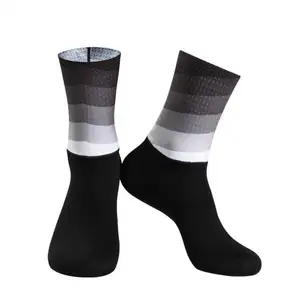 New Summer Aero Cycling Silicone Seamless Stitching Gradient Road Bike Running Socks