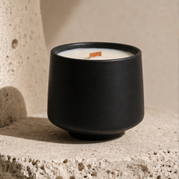 Lilin Aromaterapi Lilin Kedelai Beraroma Dalam Stoples Keramik Hitam Polos Desain Baru Dengan Aroma Kustom