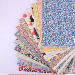 16949-CSL Tissu tissé imprimé en popeline de coton peigné Utilisation polyvalente pour les costumes et les robes - Product Image 1