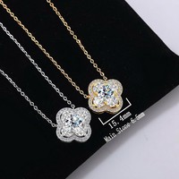 NORELLE 1ct Collier Trèfle à Quatre Feuilles D Couleur VVS Collier Moissanite en Argent Sterling 925 avec Placage Platine Pendentif Chanceux