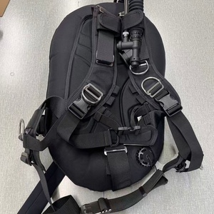 Gilet de flottabilité léger pour la plongée sous-marine, dispositif de contrôle de la flottabilité, accessoire de plongée et de natation - Product Image 2