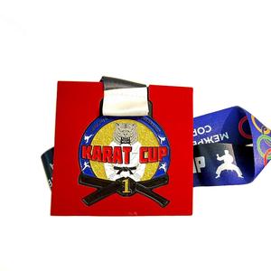 เหรียญรางวัลกีฬาบาสเกตบอล ฟุตบอลคาทอลิก ผลิตจากโรงงานโดยตรง ทำจากโลหะผสมสังกะสี รับผลิตตามแบบ - Product Image 1