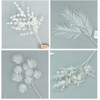 Daun Eucalyptus Plastik Putih B-2258 untuk Dekorasi Pernikahan, Bunga Artifisial Natal