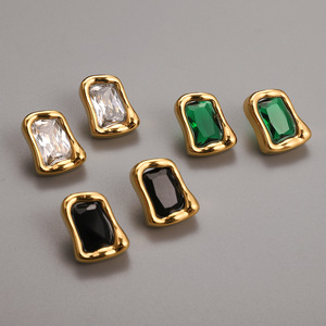 Boucles d'oreilles en gros d'usine, plaquées or 18 carats, en acier inoxydable, zircon blanc, noir, vert, boucles d'oreilles à clous tendance pour femmes - Product Image 2