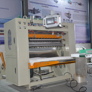 Ligne de production de papier toilette intelligente à 8 lignes, moteur, PLC, roulement, engrenage, haute capacité, semi-automatique, Delta Omron - Product Image 1