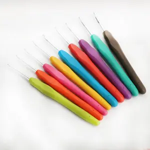 COOMAMUU Thời Trang Crochet Hooks Đầy Màu Sắc Mềm Cao Su Kim Hooks 2.0-10.0Mm Xử Lý Ergonomic Đan Móc