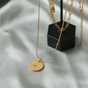 สร้อยคอผู้หญิง ดีไซน์สองชั้น ชุบทอง 18k สแตนเลสสตีลกันน้ำ ไม่หมอง พร้อมโลโก้สั่งทำพิเศษจากโรงงาน - Product Image 3