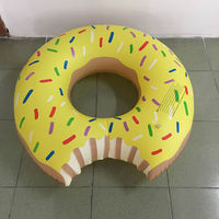Bouée gonflable Donut Jaune à Motifs - Adorable Bouée de Natation en Forme de Donut pour Piscine et Vacances à la Plage