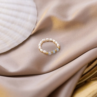 Modischer Verstellbarer Süßwasserperlen-Ring Schmuck Damen Handgefertigte Elastische Kristallperlen mit Perlenketten-Ringen Großhandel