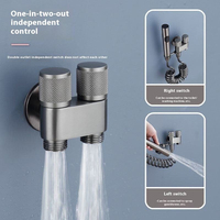 SANIPRO Robinet de balcon à double commande (1 entrée, 2 sorties) avec douchette WC en acier inoxydable et pistolet de chasse d'eau pour bidet