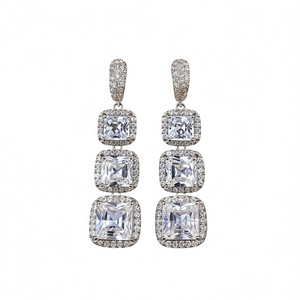 Orecchini E1742 in Oro Bianco con Diamanti Taglio Principessa Colore D Naturali Certificati GIA Gioielli di Lusso da Donna per Matrimonio - Product Image 1