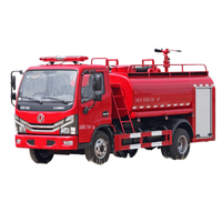 Camion-citerne à eau Dongfeng 3600L 4x2 pour le nettoyage des routes municipales et l'irrigation des paysages