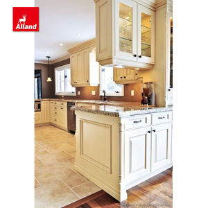 Mobile da <span class=keywords><strong>Cucina</strong></span> in Legno di Quercia <span class=keywords><strong>con</strong></span> Design Moderno e Senza Tempo, Finitura Bianca, Pannelli Rialzati, Isola e Piano di Lavoro in Marmo - Product Image 6