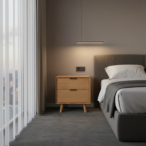 Mesita de Noche Contemporánea de Roble Macizo con Dos Cajones, Mesita de Noche Minimalista para Colección de Muebles de Dormitorio de Lujo - Product Image 1