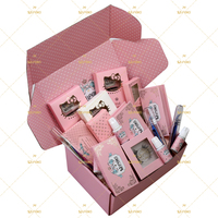 Cils de boîte en papier rose avec impression en feuille d'or Boîtes d'estampage en papier de conception de Noël pour produits de beauté