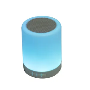 Lampe tactile LED avec logo personnalisé Haut-parleur de table portable Lampe de bureau audio pour PC Haut-parleur Lumière de lune avec haut-parleur Cadeau de Noël