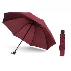 Vente en gros, <span class=keywords><strong>parasol</strong></span> compact et étanche, parapluie pliant à 3 volets, <span class=keywords><strong>parasol</strong></span> pour petits marchés avec impression <span class=keywords><strong>de</strong></span> logo personnalisé, design classique pour adultes - Product Image 4